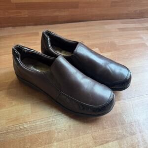 Walking Cradles "Andie" Slip-On Loafers size 7 brown